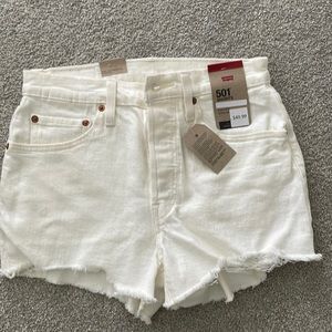 Bn Levi’s 501 shorts